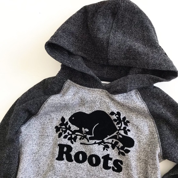 Roots raglan kangaroo pouch sweatshirt EUC 7-8Y - Picture 3 of 7